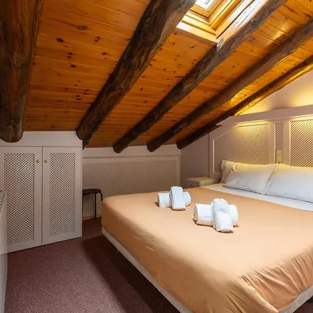 Micolau Hotel 2*