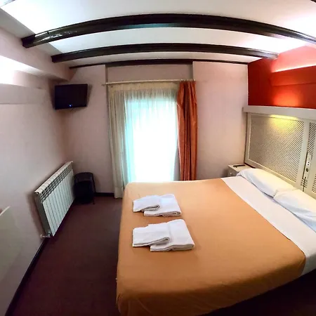 Micolau Hotel